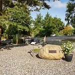 2 Bedroom Stunning In 別荘