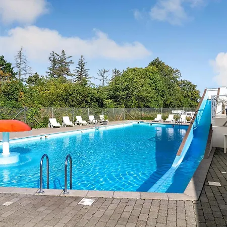 別荘 2 Bedroom Stunning In