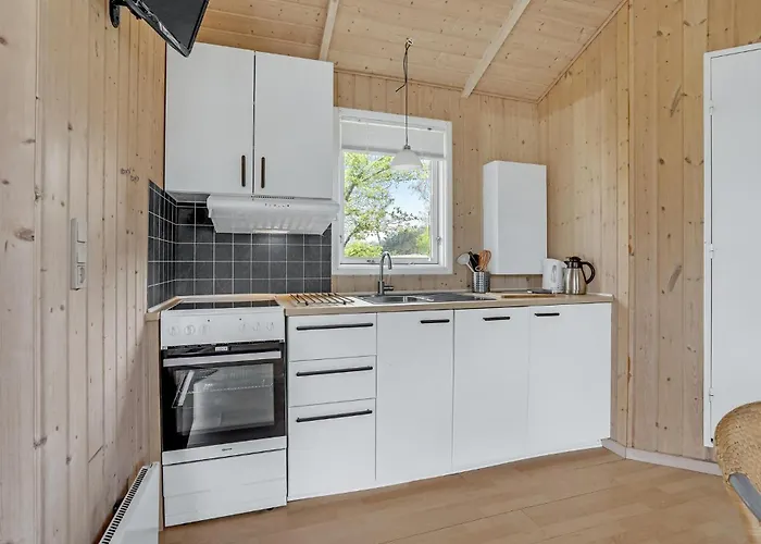 2 Bedroom Stunning In * Nordenbro Vesteregn